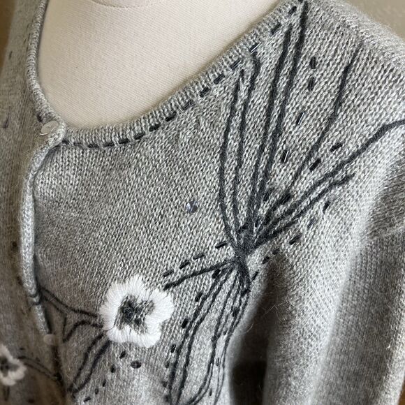 Vintage Cardigan Womens Large Gray Ramie Mohair Floral Embroidered Button Down - Picture 7 of 9